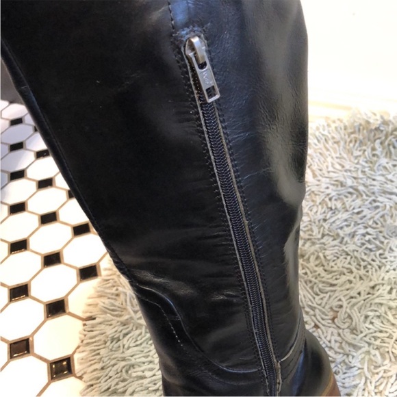 UGG Amberlee Leather Tall Boot - Picture 9 of 12